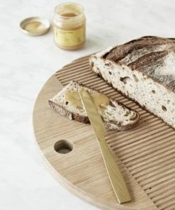 Hubsch Large Round Oak Cutting Board With Lines