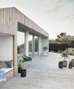 Hubsch Hübsch | Large Bay Pot | Off-white