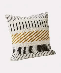 Hubsch Feel Cushion 50x50