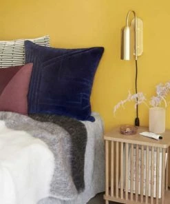 Hubsch Acorn Magazine Holder