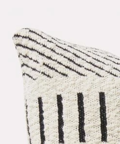 Hubsch Feel Cushion 50x50